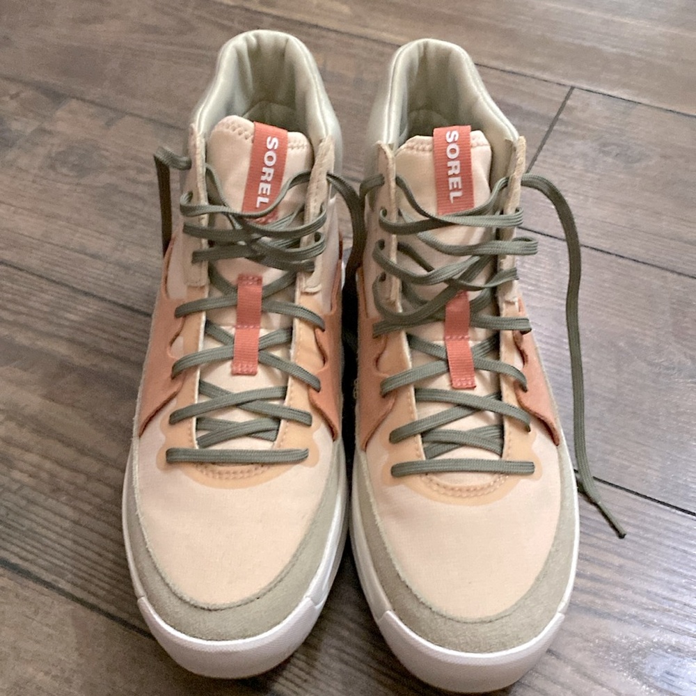 Sorel Ona 503 Mid Sneaker in Nova, Sand, Paradox Pink. New, never been worn.